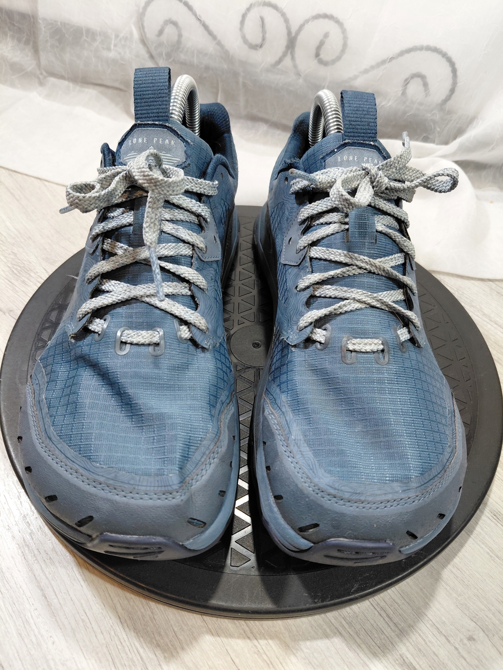 Altra Womens Lone Peak 6  Lightweight Trail Running Shoes Blue & Black SIZE 9.5 - Picture 3 of 13